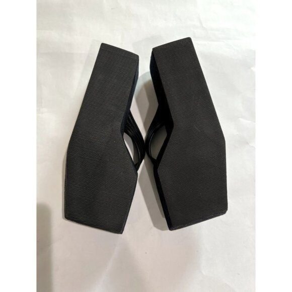 Frankie's Bikinis LA Girl Platform Wedge Sandals in Black - Picture 8 of 9